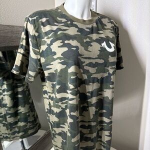 True Religion Green Camouflage Short Sleeve Tee